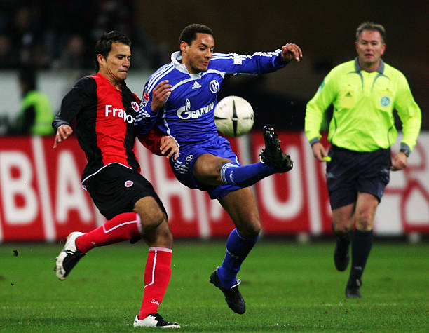 湖人众将回应东契奇落泪！卢卡45分坦言累瘫 詹姆斯带头狂欢庆祝