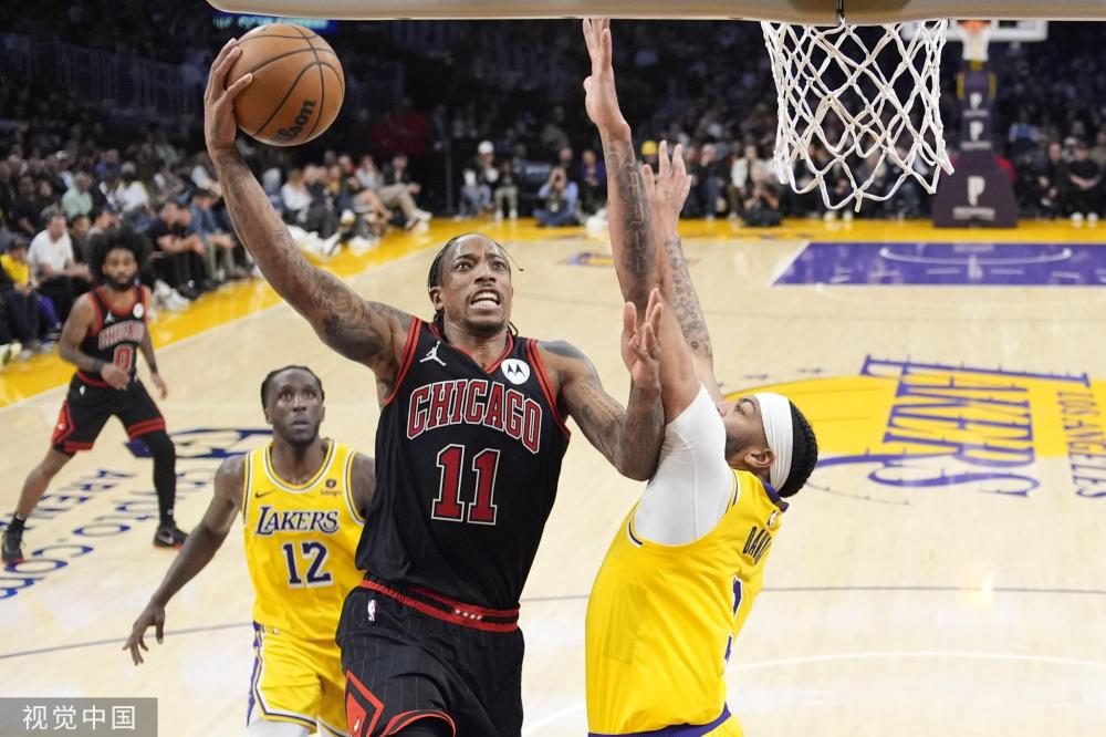 WCBA：连胜收官 山东高速赤水河酒女篮98-69新疆女篮.