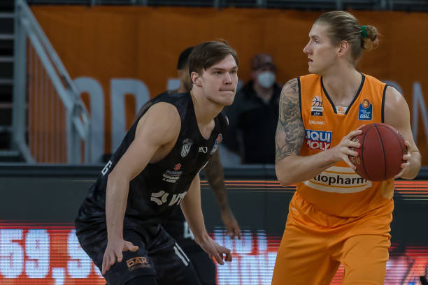 会费与个人 会费与个人